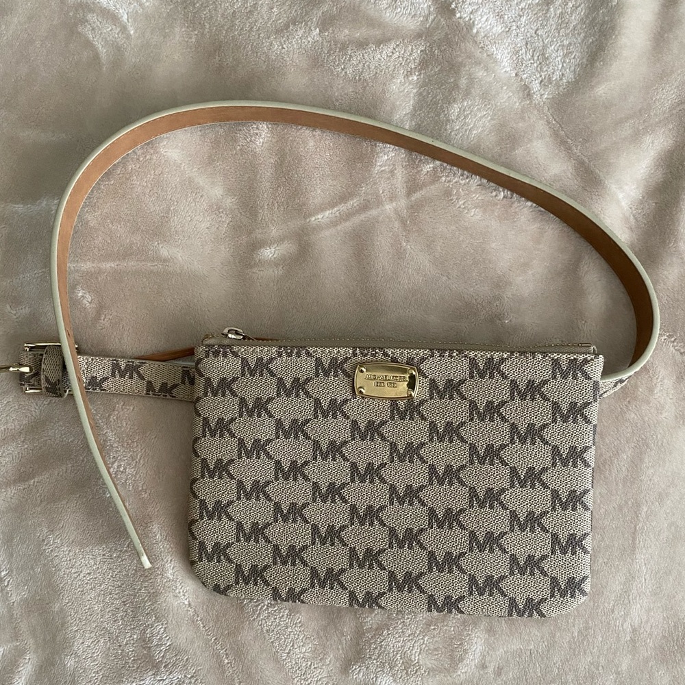 Michael Kors Belt Bag